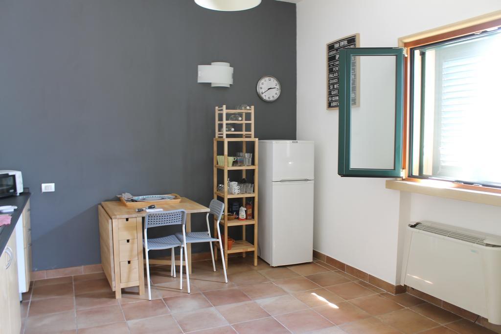 L'albero Dei Limoni B&B Taranto Exterior foto